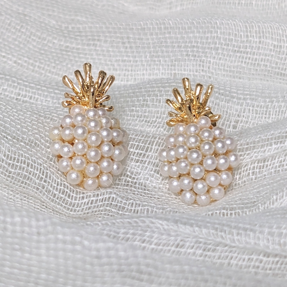 DCLF Goldtone Faux Pearl Pineapple Stud Earrings